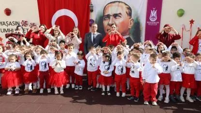 Şehzadeler’de miniklerden Cumhuriyet coşkusu