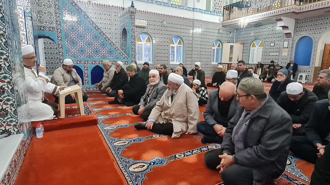 Akhisar’da “Sabah Namazı Buluşmaları” Gönülleri Isıttı