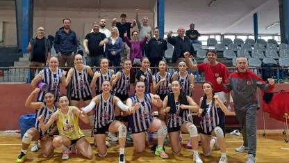 Akhisargücü İzmir deplasmanından set vermeden döndü