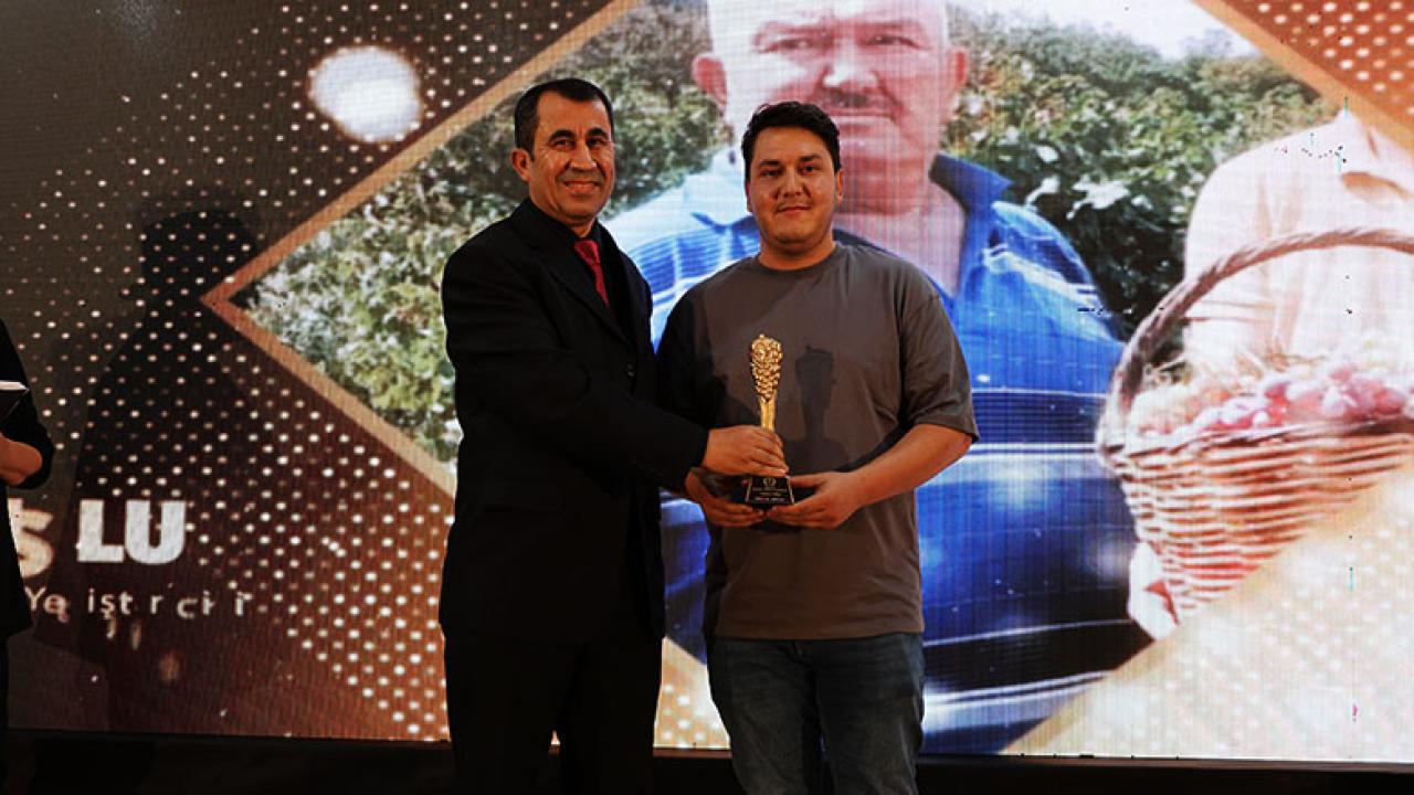 Altın Üzüm Ödülleri Görkemli Törenle Sahiplerini Buldu