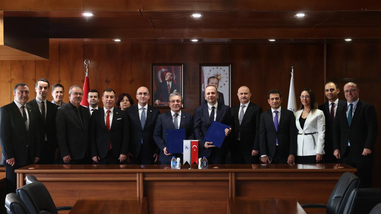 DEÜ Personeline Halk Bankası’ndan 115 Bin TL Promosyon