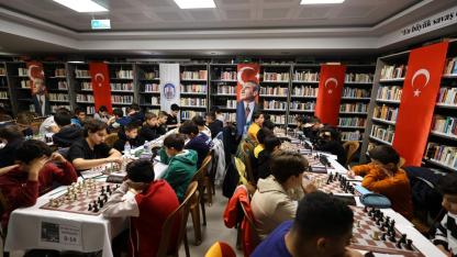 Efes Selçuk’ta “Ataya Saygı Satranç Turnuvası”na 145 Çocuk Katıldı
