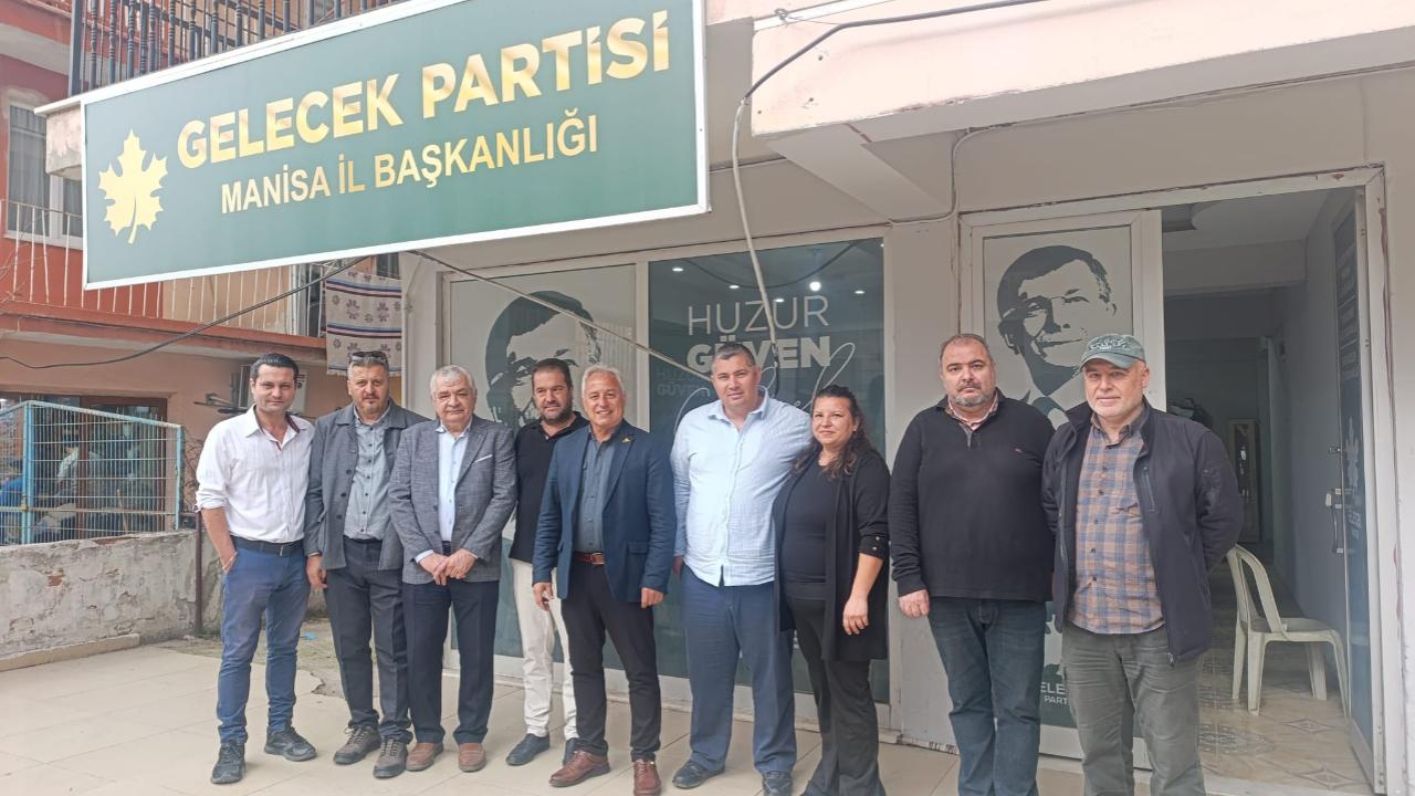 Gelecek Partisi Yunusemre 3. Olağan Kongresi’nde Cihan Geçmiş yeniden başkan seçildi