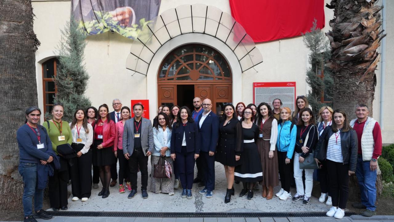 İzmir Öğretmen Akademileri’nde Felsefe ve Düşünce Eğitimi Gerçekleştirildi