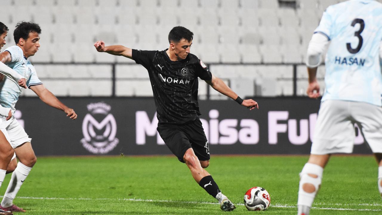 Manisa FK, Adana Demirspor’u 5-0’la Geçti: Farka Giden Gece