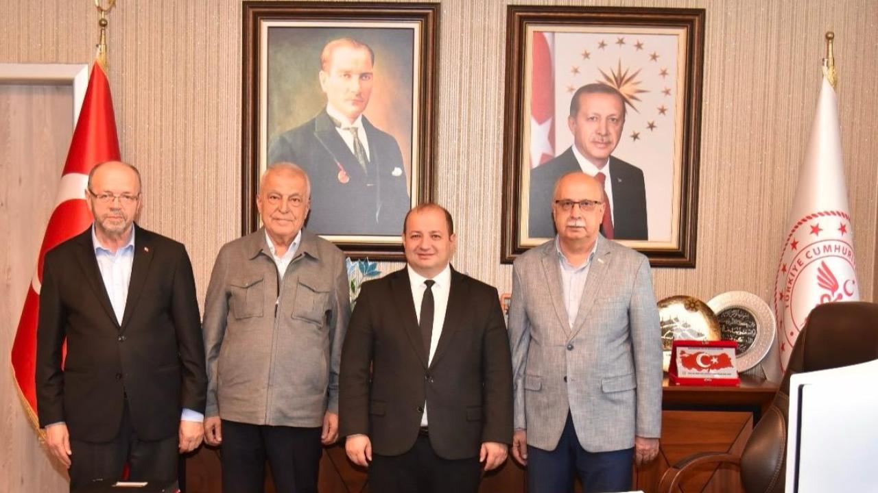 Manisa’da Ticaret Erbabından İl Sağlık Müdürü Zeren’e Ziyaret