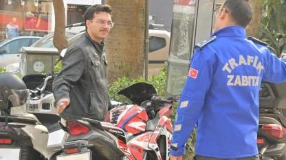 Manisa’da Yayalara Ayrılan Yollarda Sıkı Denetim