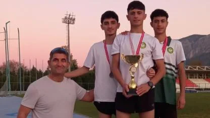 Polinas MTAL Öğrencileri Cumhuriyet Koşusunda Dereceye Girdi