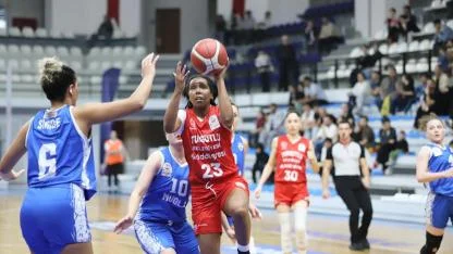 Turgutlu Belediyesi Kadın Basketbol Takımından Farklı Galibiyet: 87-63