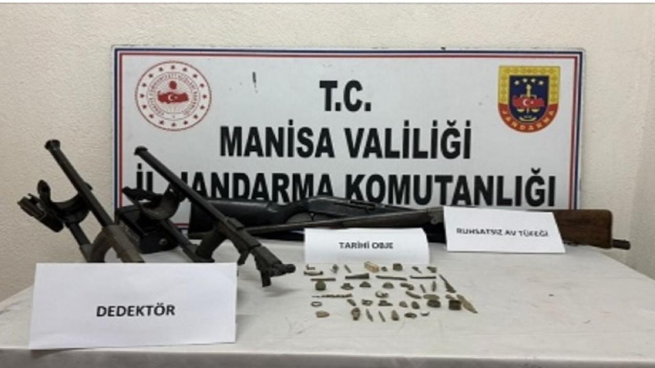 Turgutlu Jandarma’dan Aranan Şahıslara Nokta Operasyon