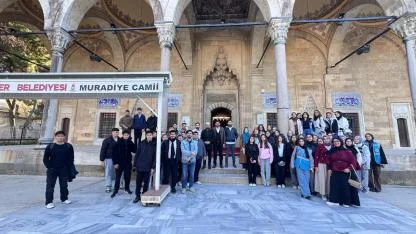 Akhisar Diyanet Gençlik Manisa’da kültür gezisine çıktı