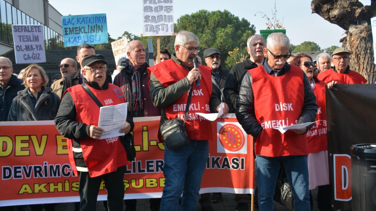 Akhisarlı Emeklilerden Sefalet Ücretine Sert Tepki