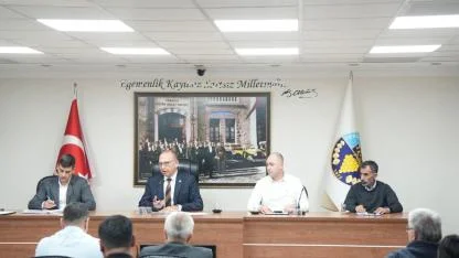 Başkan Çetin Akın’dan Esnafa Temizlik ve İşgal Uyarısı