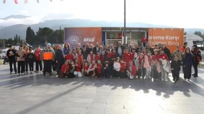 Deprem simülasyon tırı Manisa’da eğitime başladı