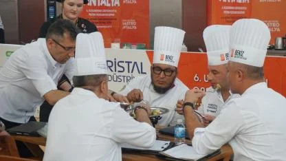 GASTROANTALYA’da İzmirli öğrenciler madalyaya doydu