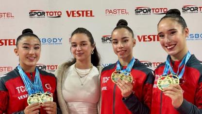 Manisa BBSK cimnastik takımı 2025’i 97 madalyayla kapattı