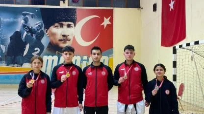 Şehzadeli taekwondocular il birinciliğine damga vurdu