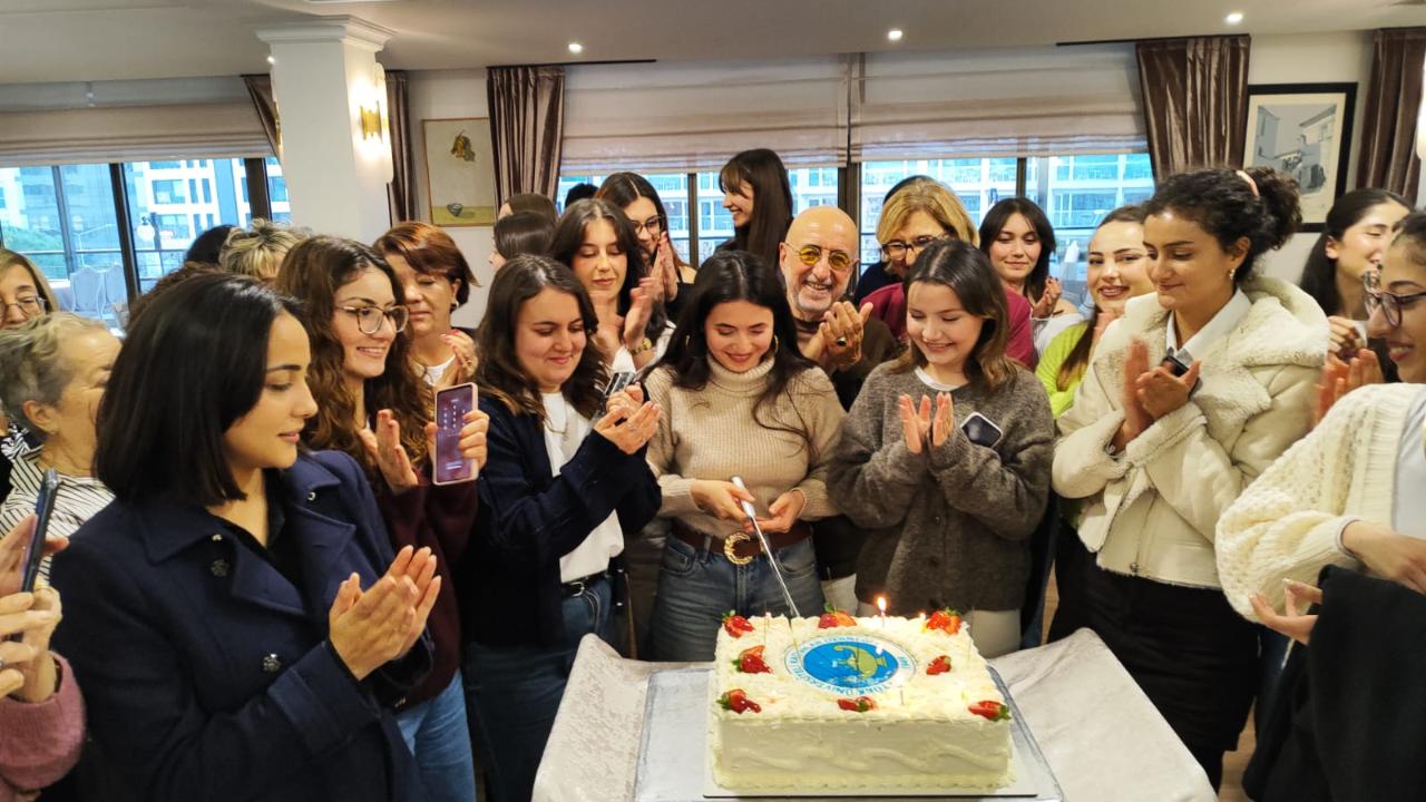 TÜKD İzmir Şubesinden 150 Öğrenciye Eğitim Desteği