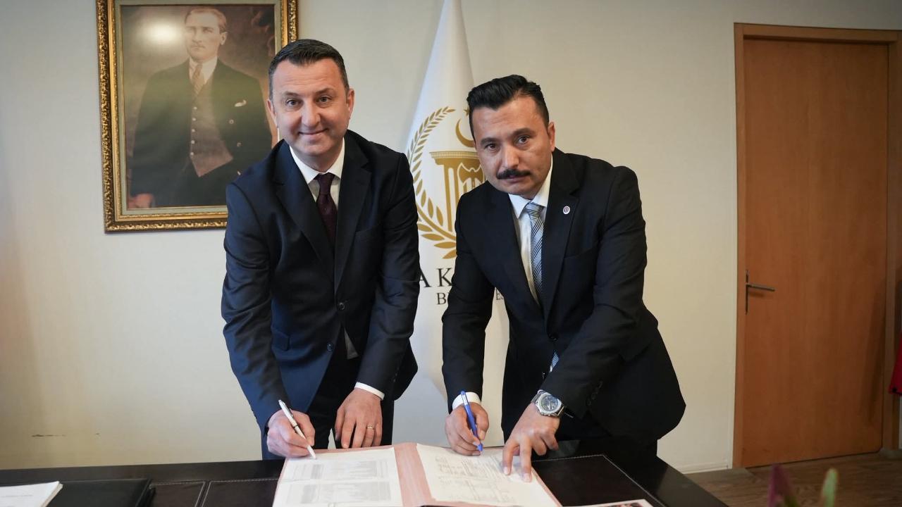 Akhisar Belediyesi’nde toplu sözleşme sevinci