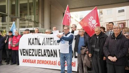 Akhisar’da ABD’nin Venezuela Müdahalesi Protesto Edildi