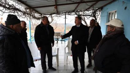 Başkan Semih Balaban Karaveliler’de vatandaşı dinledi