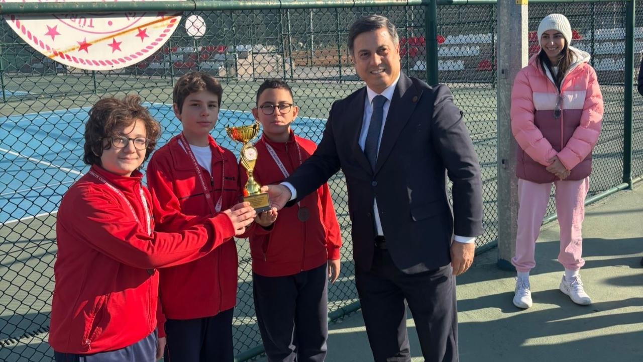 Genç Raketlerin Şampiyonluk Mücadelesi Manisa’da Tamamlandı