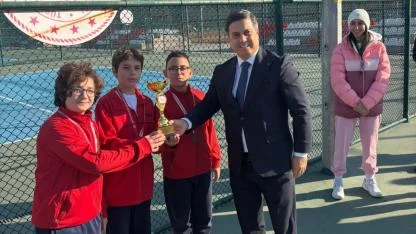 Genç Raketlerin Şampiyonluk Mücadelesi Manisa’da Tamamlandı