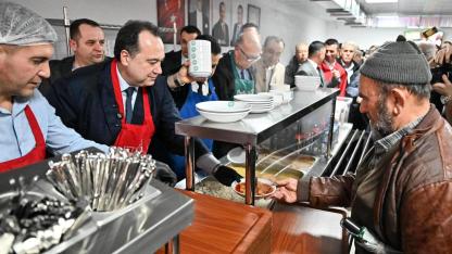 Kırkağaç’ta Sosyal Belediyecilik Çıkartması