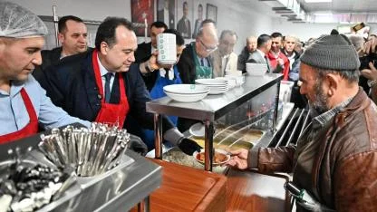 Kırkağaç’ta Sosyal Belediyecilik Çıkartması