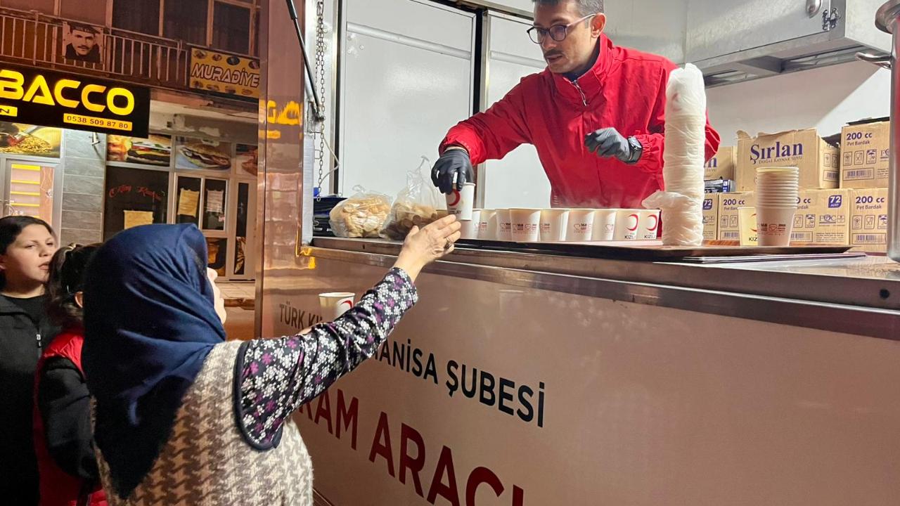 Kızılay’dan Miraç Kandili’nde 2 bin 500 kişilik ikram