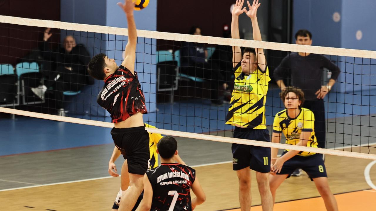 Manisa’da Okul Sporları Voleybol Heyecanı Başladı