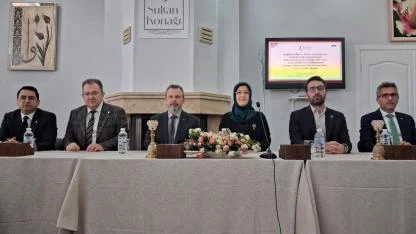 MCBÜ Rektörü Rana Kibar akademik başarıyı anlattı