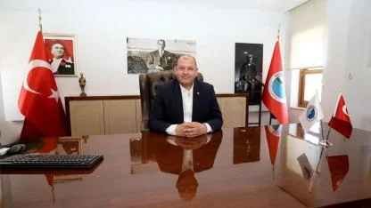 Menderes Belediyesi’nden Çevreci Hamle: Atık Yağ Getirene Fidan