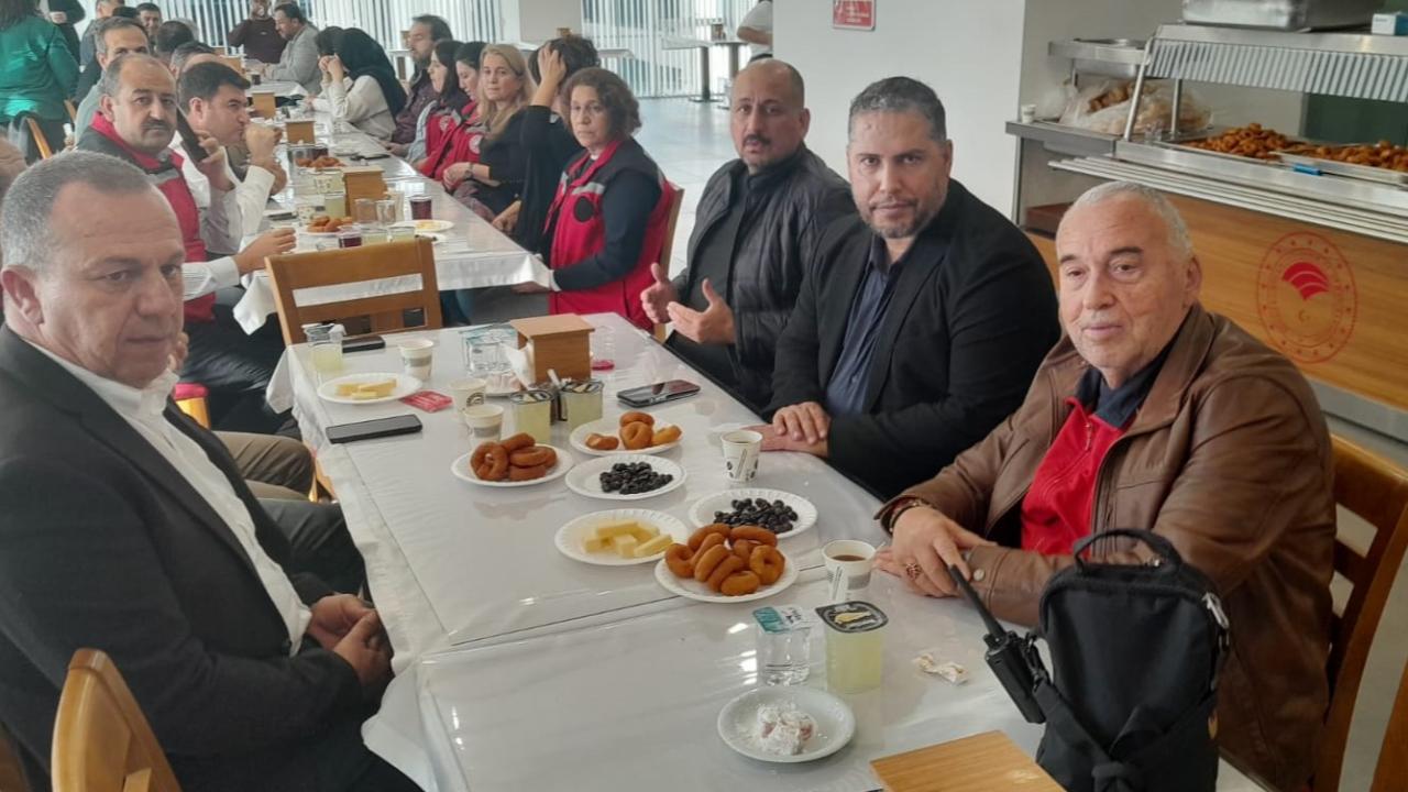 Müdür Karayılan’dan Merhum Ağabeyi İçin Lokma Hayrı