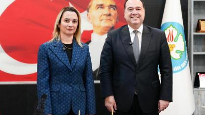 Manisa Büyükşehir’den Emekliye İlaç Desteği