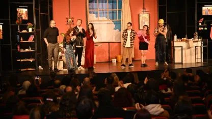 ‘Şiddetli Geçimsizlik’ Manisa’da dünya prömiyerinde