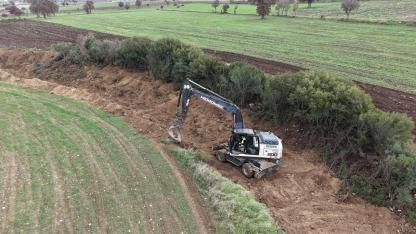 Büyükşehir tarım arazilerini taşkına karşı koruyor