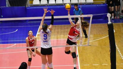 Yunusemre’nin Sultanları Voleybol 2. Ligi’nde tutundu
