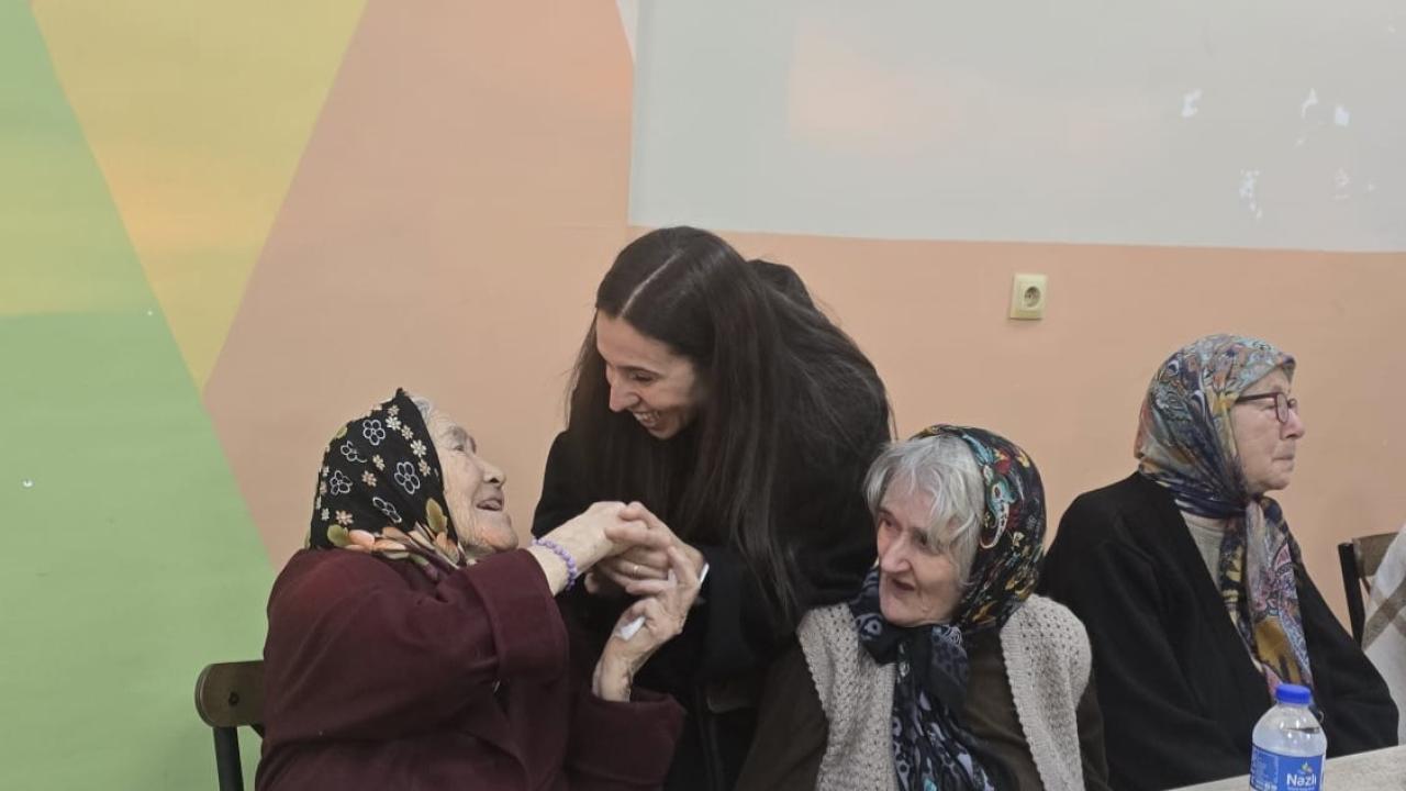 Akhisar’da Gönül Sofrası Huzurevi Sakinleri İçin Kuruldu