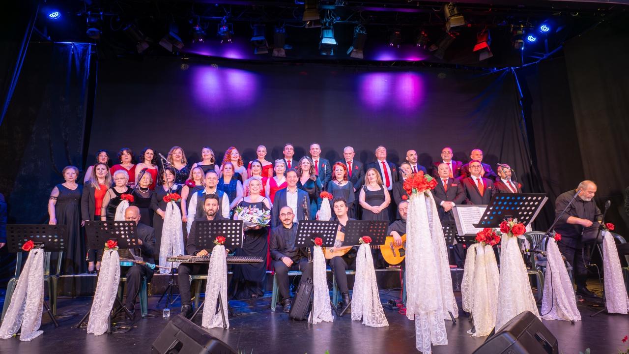 “Aşkın Ezgileri” Konserlerine Manisalılardan Yoğun İlgi