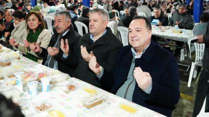 Büyükşehir’in İftar Sofrası Gördes’te