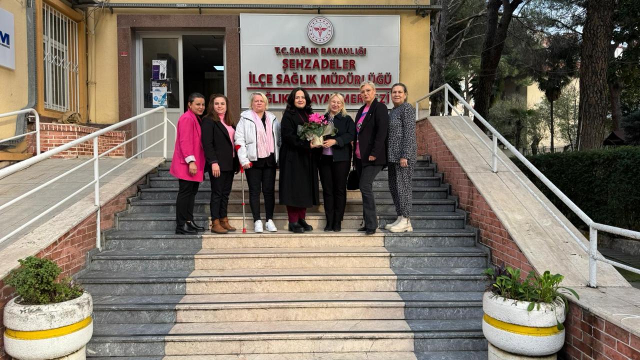 İYİ Parti Şehzadelerden Dünya Kanser Günü ziyareti