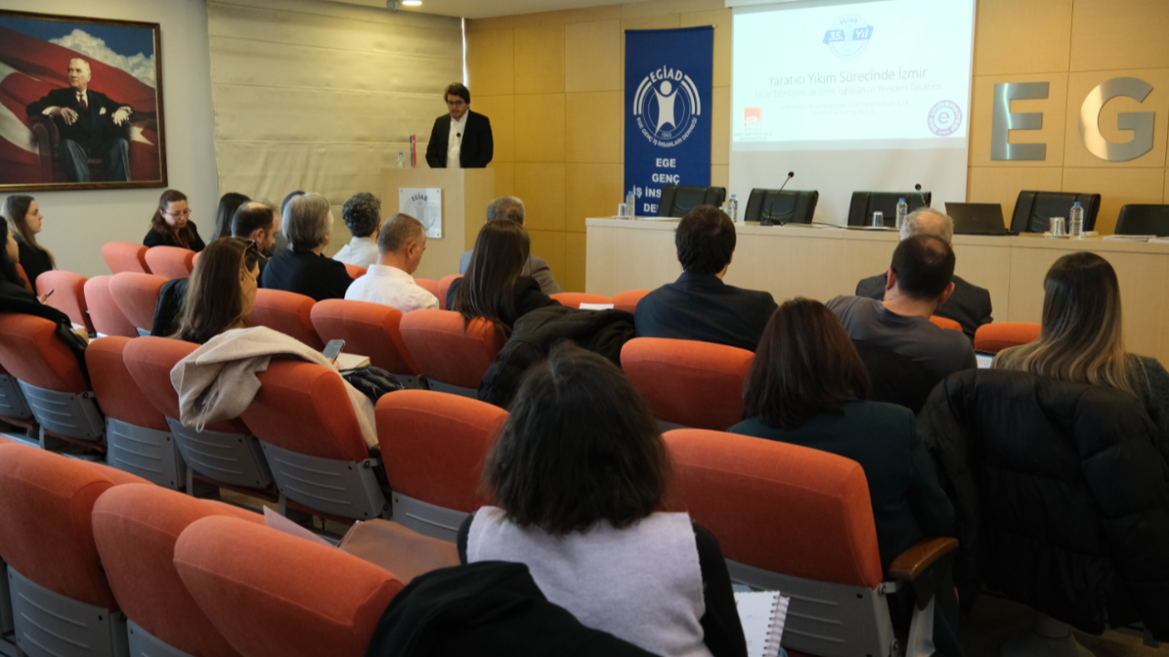 İzmir’in Geleceği İçin Kritik Hamle: Yaratıcı Yıkım Masada