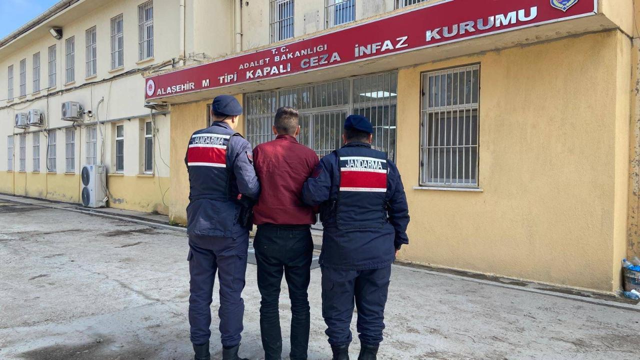 Manisa’da 35 Yıl Cezalı 2 Firari Yakalandı