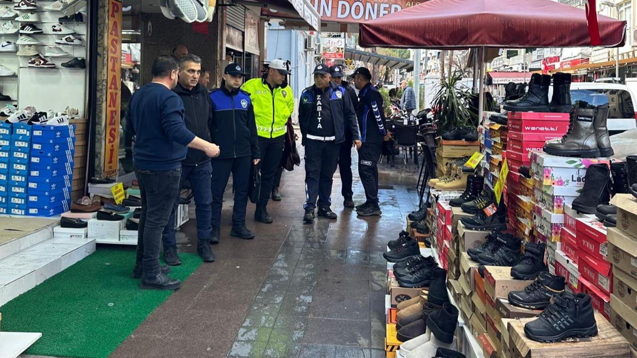 Manisa’da Kaldırım İşgali Denetimi: Yayalara Yol Açıldı