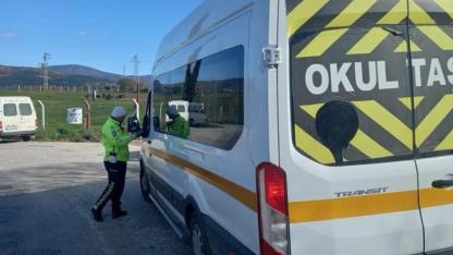 Manisa’da Okul Servislerine Sıkı Denetim: 2 Araç Trafikten Men Edildi