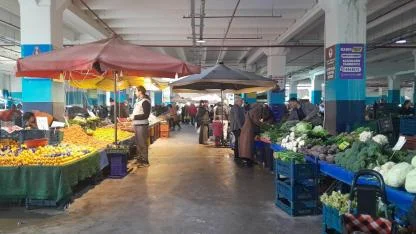 Manisa’da Ramazan öncesi halk pazarında yoğunluk arttı