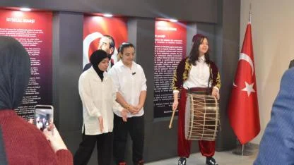 Şehzadeler’de Ramazan Ruhu Tarihi Sokakla Yeniden Canlandı