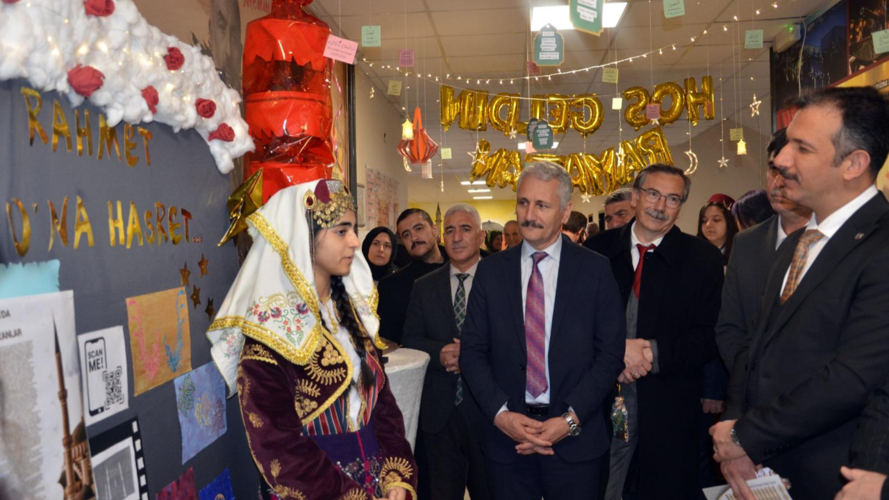 Şehzadeler’de Ramazan Ruhu Tarihi Sokakla Yeniden Canlandı