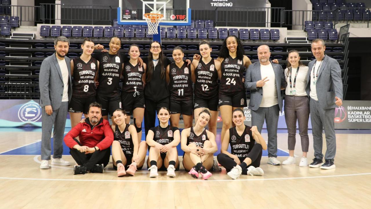 Turgutlu Belediyesi Kadın Basketbol Takımı Emlak Konut’u Geçti, 2’nciliğe Yükseldi